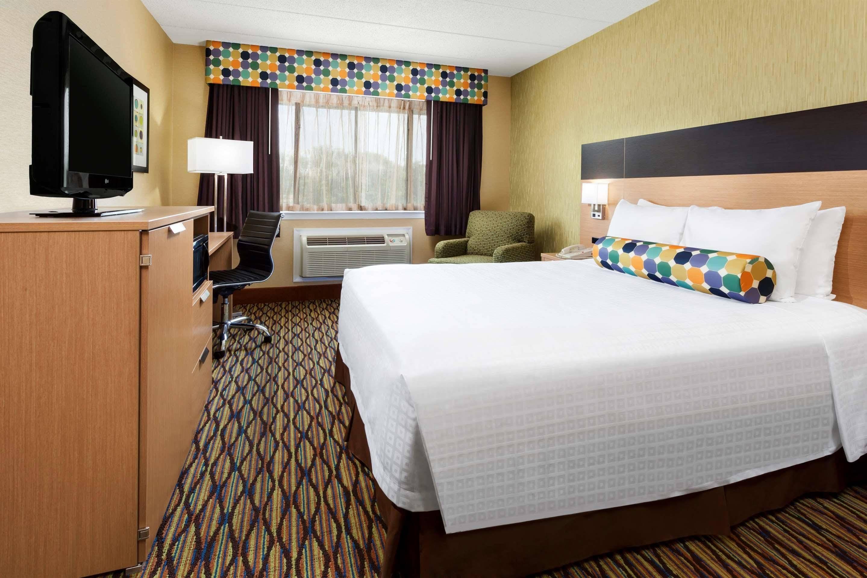 Best Western Leisure Inn Лейквуд Экстерьер фото