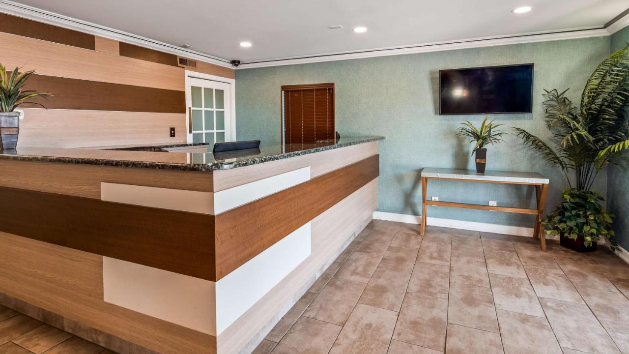 Best Western Leisure Inn Лейквуд Экстерьер фото